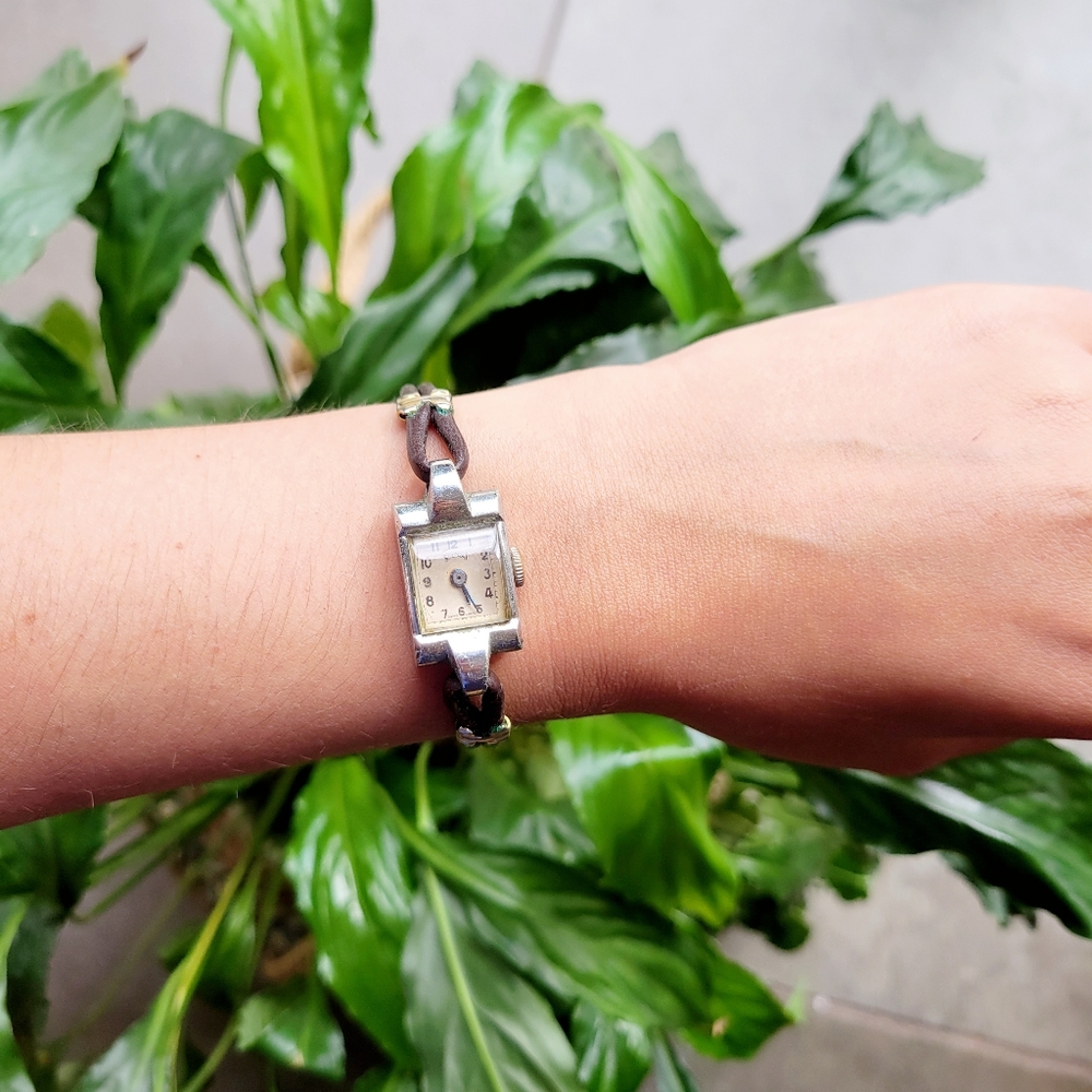 Vintage Swiss Services Cord Watch